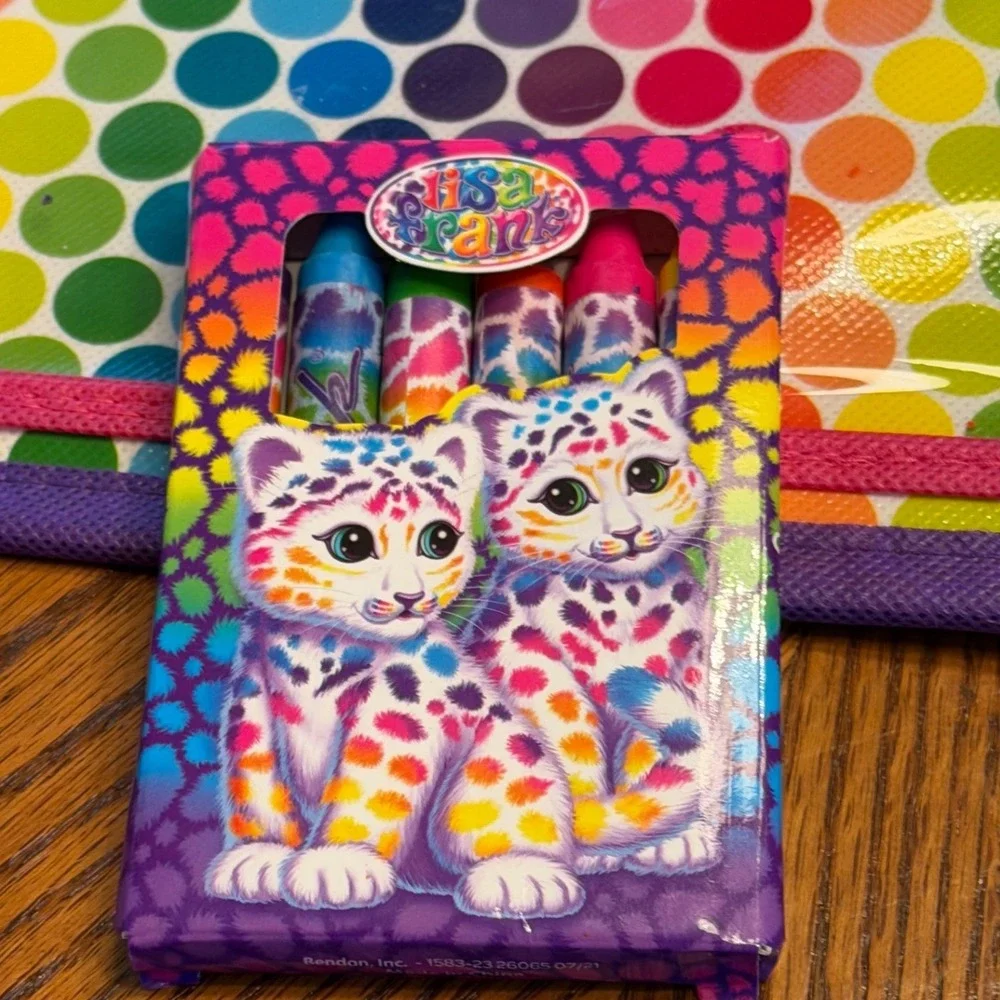 Lisa Frank Tikanni Trifold‎ Portfolio Art Organizer Bag with 6 Crayons Rainbow